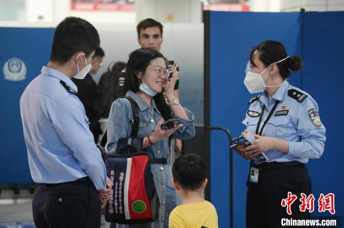 河内1.5分彩：“乙类乙管”满百日 福州长乐国际机场出入境超17万人次